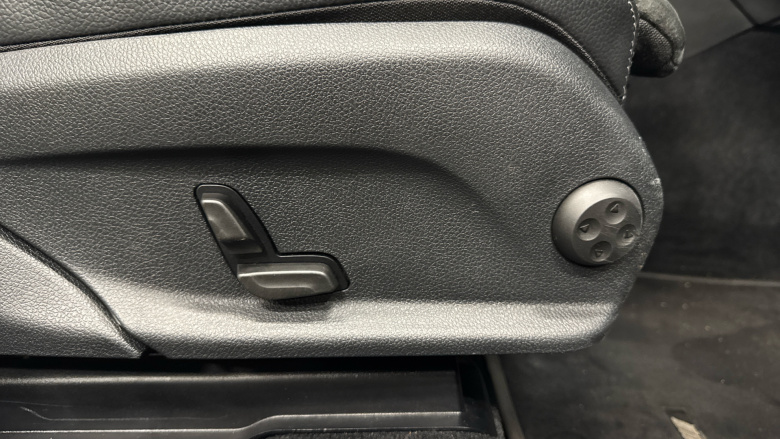 Mercedes-Benz GLC 220d 4Matic AMG Line 5dr 9G-Tronic Diesel Estate